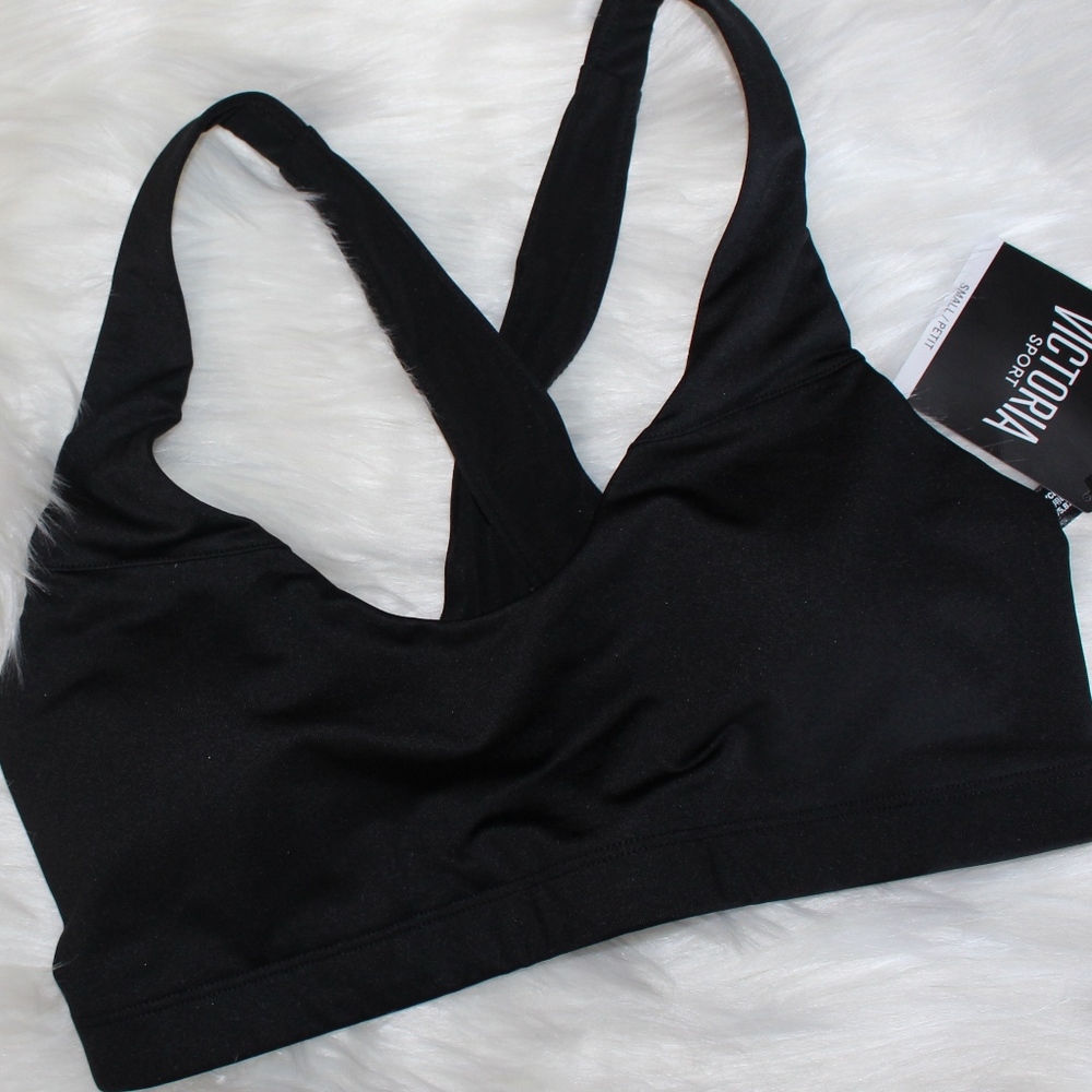 Victoria Secret sports bra size small......